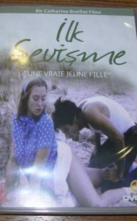 ilk Sevişme – Une Vraie Jeune Fille izle